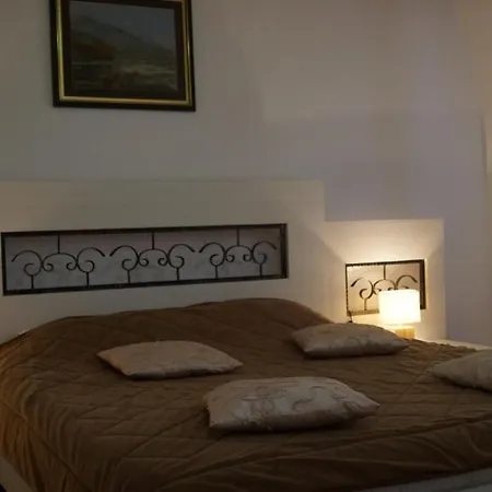Central Apartment Luxury Apartment *